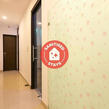Oyo 63841 White Orchid Hotel Indraprastha Buitenkant foto